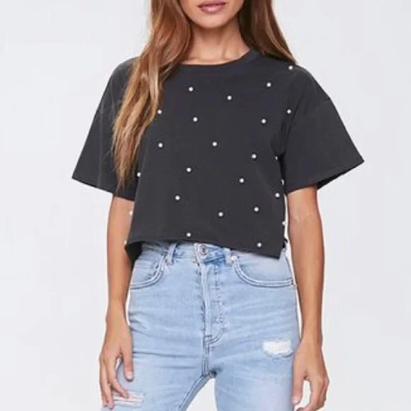 $10 SALE!
Grey with Pearl Crop Top Tee - Picture 2 of 3